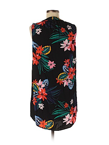 Old Navy Casual Dress (view 2)