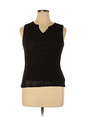 Axcess Sleeveless Top (view 1)
