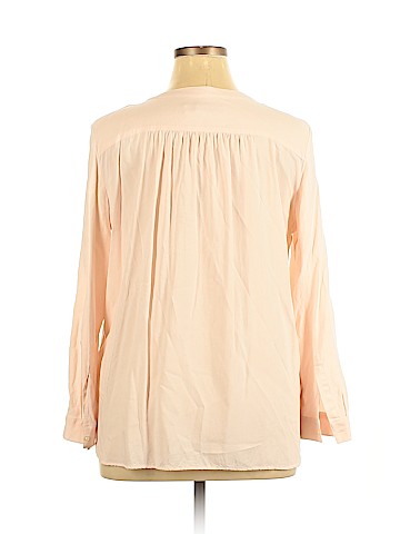 Ann Taylor LOFT Long Sleeve Button-Down Shirt (view 2)
