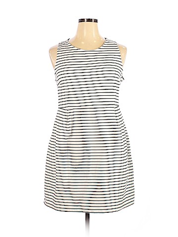 Old Navy Casual Dress (view 1)