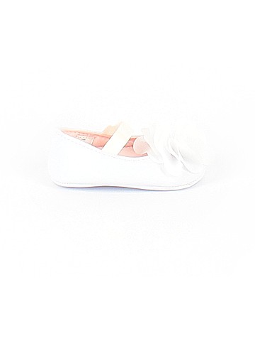 Unbranded Flats (view 1)