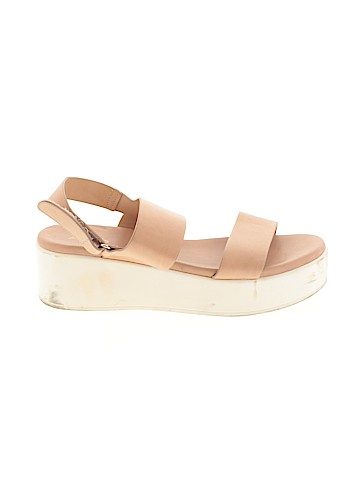 Aldo Wedges (view 1)