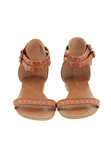 Mossimo Supply Co. Flats (view 2)