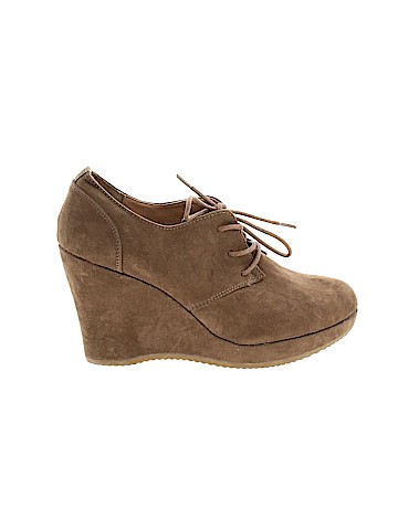 Xanaka Wedges (view 1)