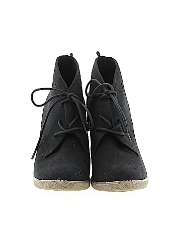 Old Navy Ankle Boots (view 2)