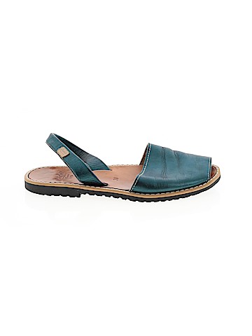 Castell Sandals (view 1)