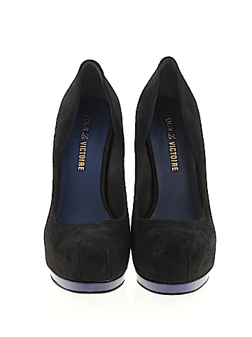 Pour La Victoire Heels (view 2)