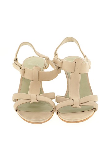 Camper Wedges (view 2)