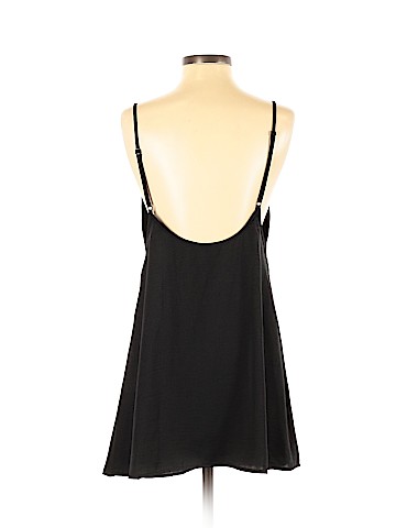 TOBI Sleeveless Blouse (view 2)