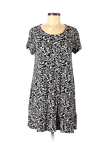 Old Navy Casual Dress (view 1)