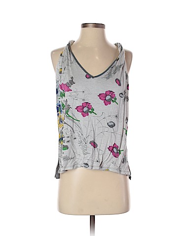 Tiny Sleeveless T-Shirt (view 1)