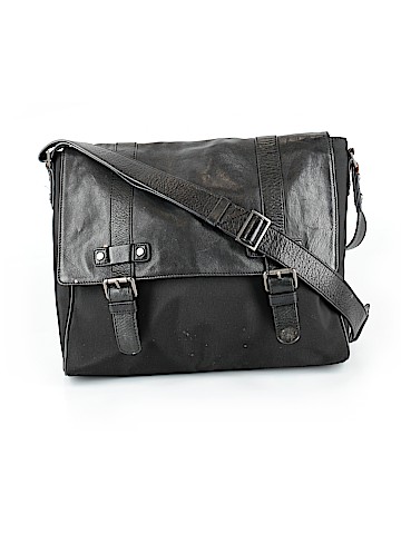 Kenneth Cole REACTION Messenger (view 1)