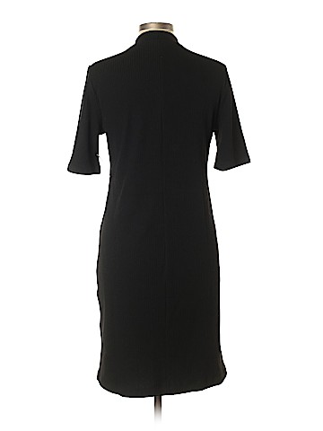 Old Navy Casual Dress (view 2)