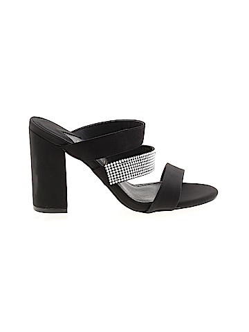 Mackin J Heels (view 1)