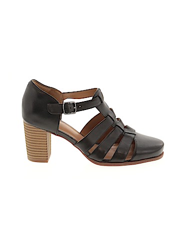 Clarks Heels (view 1)
