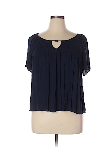 American Eagle Outfitters Short Sleeve Blouse (view 1)