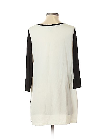 Liz Lange Maternity for Target 3/4 Sleeve T-Shirt (view 2)