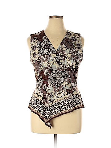 North Style Sleeveless Blouse (view 1)