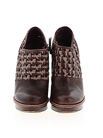 Ugg Australia Ankle Boots (view 2)