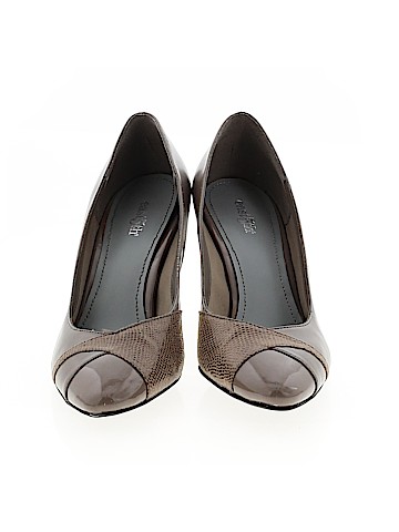 East 5th Heels (view 2)