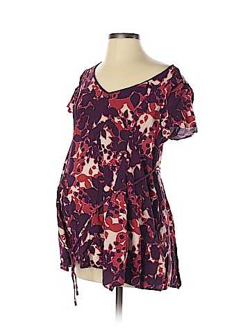 Jessica Simpson Maternity Short Sleeve Top (view 1)