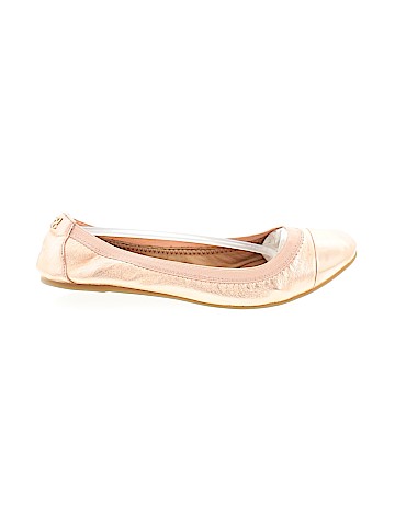 Coach Flats (view 1)