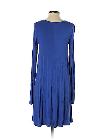 Old Navy Casual Dress (view 2)