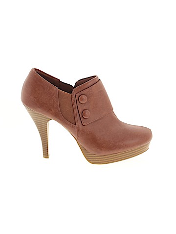 Fioni Heels (view 1)