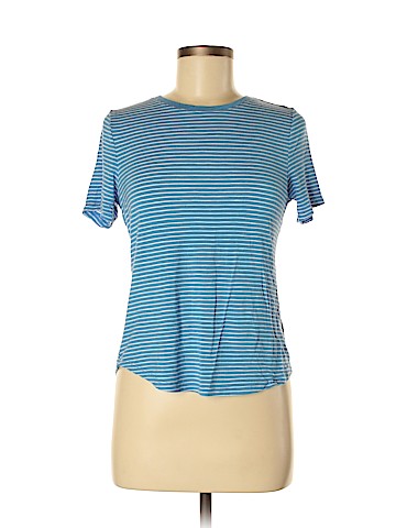 Old Navy Short Sleeve T-Shirt (view 1)