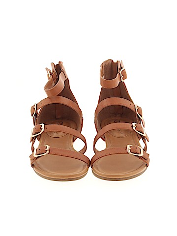 Breckelle's Sandals (view 2)