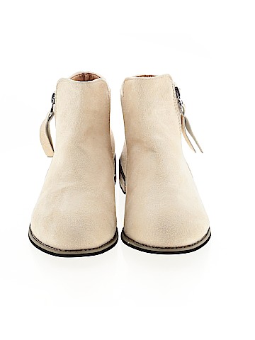 Unbranded Ankle Boots (view 2)