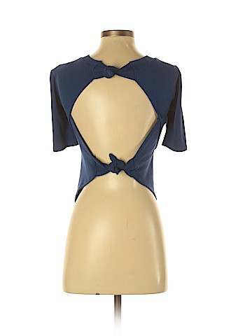 Gap Short Sleeve Top (view 2)