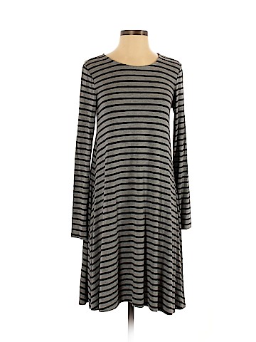 Old Navy Casual Dress (view 1)