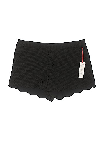 Elle Shorts (view 1)