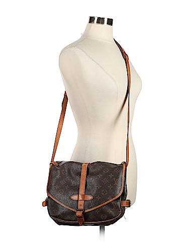 Louis Vuitton Monogram Saumur 25 Messenger (view 2)