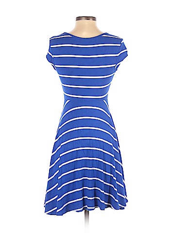 Old Navy Casual Dress (view 2)