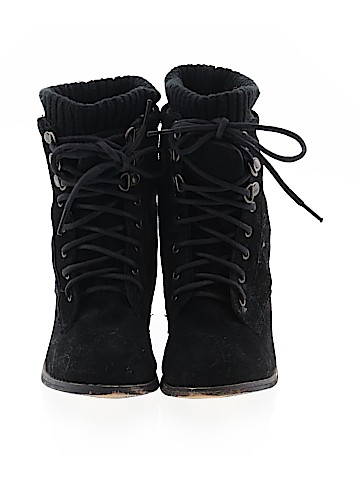 Cooperative Boots (view 2)