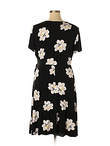 Old Navy Casual Dress (view 2)