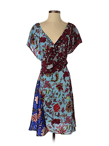 Diane von Furstenberg Casual Dress (view 1)