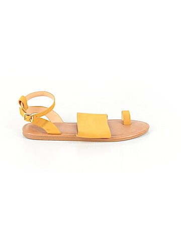 Universal Thread Sandals (view 1)