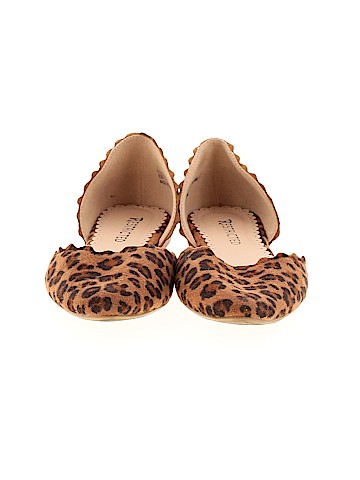 Restricted Shoes Flats (view 2)