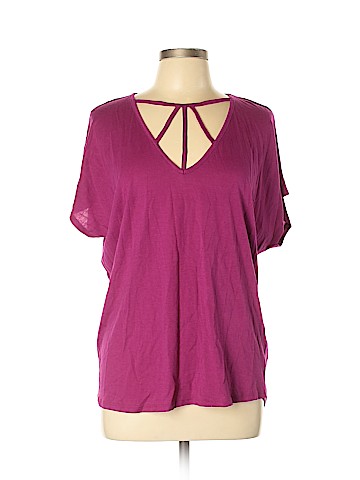 Express Outlet Short Sleeve Top (view 1)