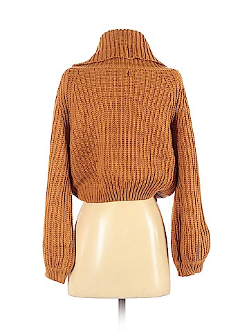 Lulu's Pullover Sweater (view 2)