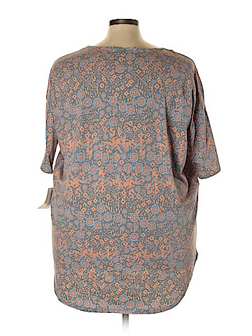 Lularoe Short Sleeve T-Shirt (view 2)