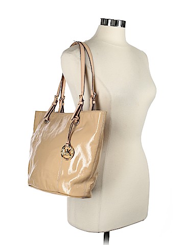 MICHAEL Michael Kors Shoulder Bag (view 2)