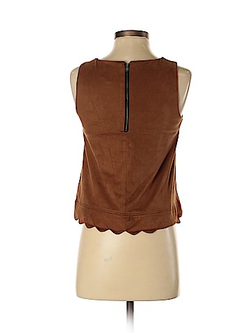 Romeo & Juliet Couture Sleeveless Blouse (view 2)