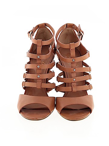 Ivanka Trump Heels (view 2)