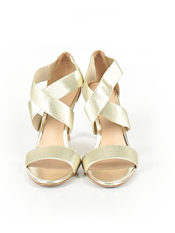 Kelly & Katie Heels (view 2)