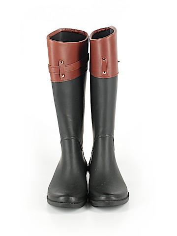 C. Wonder Boots (view 2)