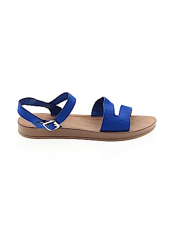 Rouge Sandals (view 1)